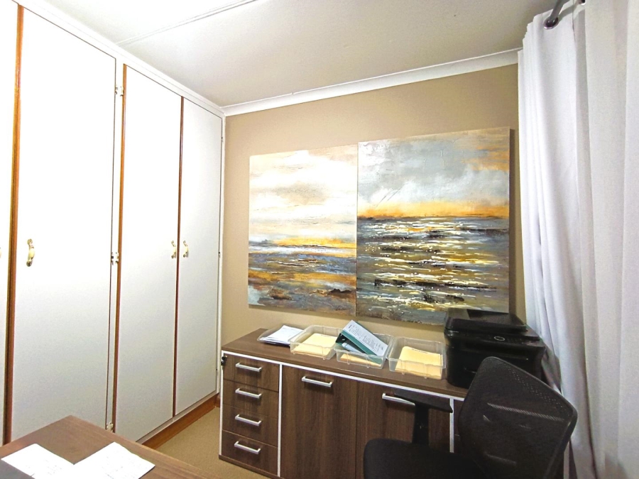 3 Bedroom Property for Sale in Uitsig Free State